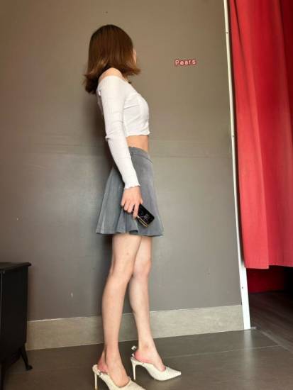 18yo Singapore girl Pears super  pretty sweet passionate