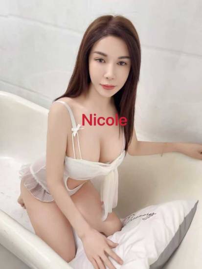 Hot and attractive : Diana  : mistress, perfect for your cravings